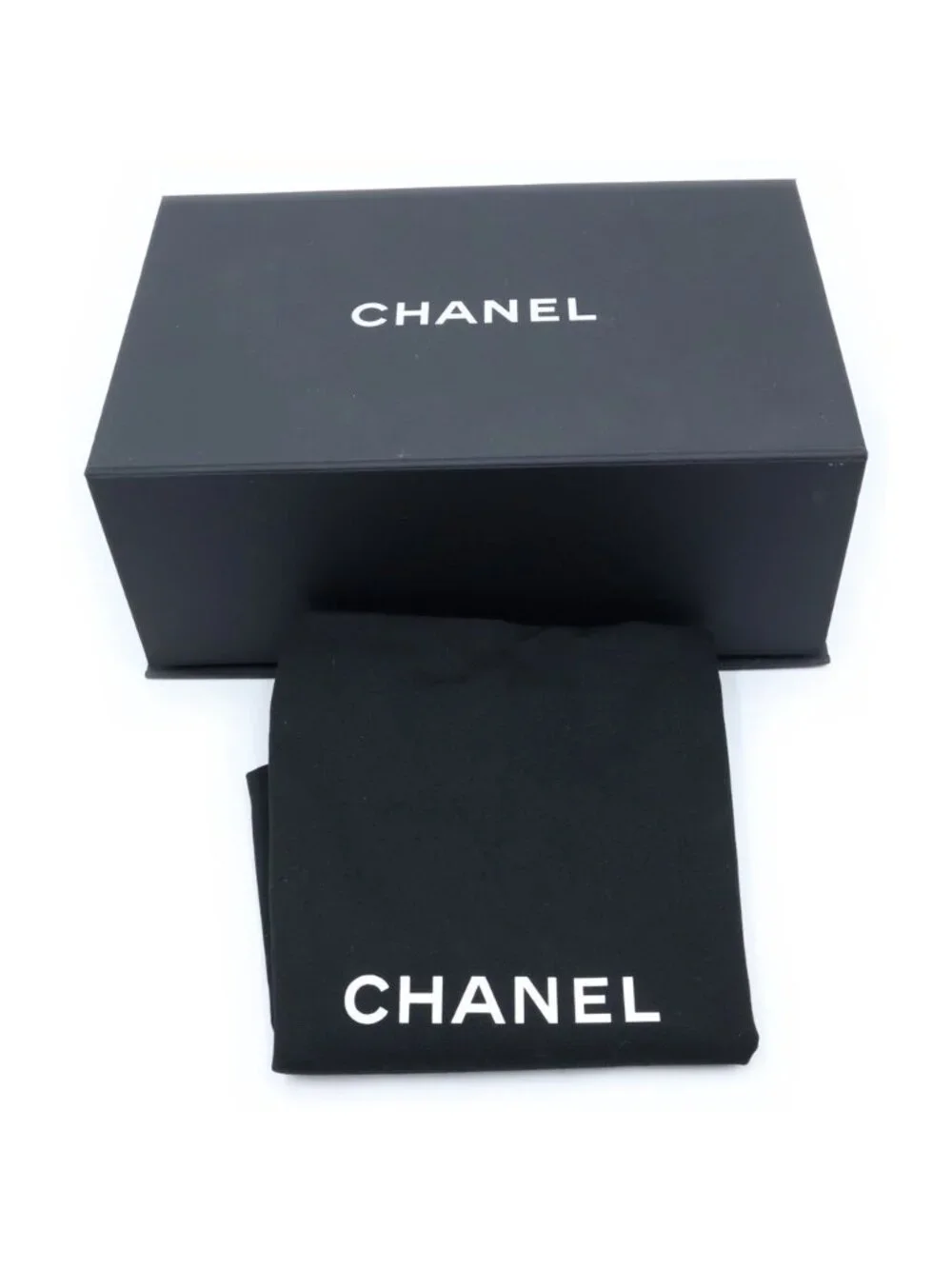 Chanel Wallet on Chain Heart Shoulder Bag Tweed Black White Houndstooth Gold